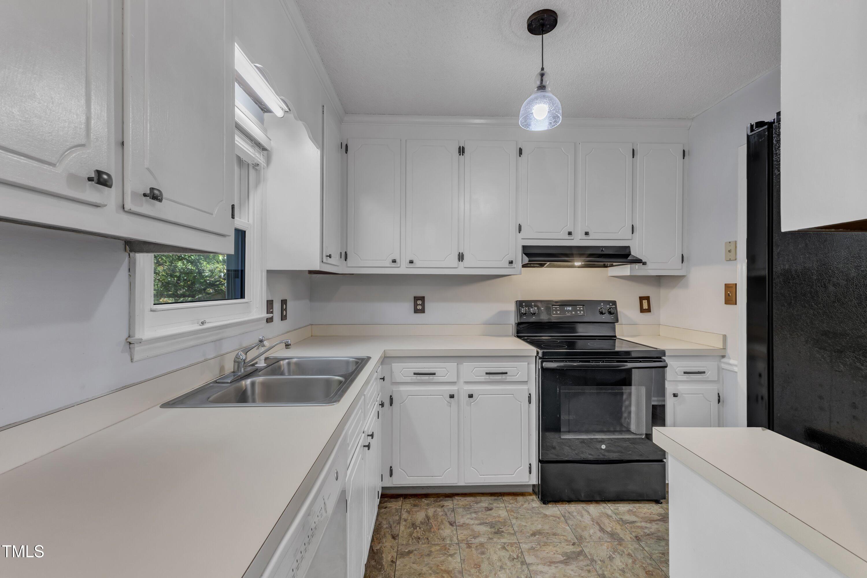 3701 Castlegate Drive Raleigh, NC 27616 - Photo 8 of 19 22-3701 Castlegate-28
