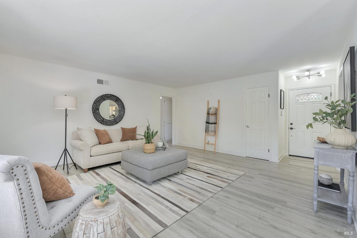555 Arthur Street Novato, CA 94947 - Photo 5 of 31