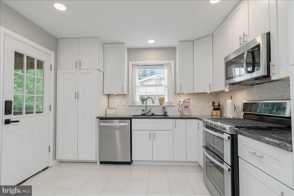3428 Ramsgate Terrace Alexandria, VA 22309 - Photo 21 of 40