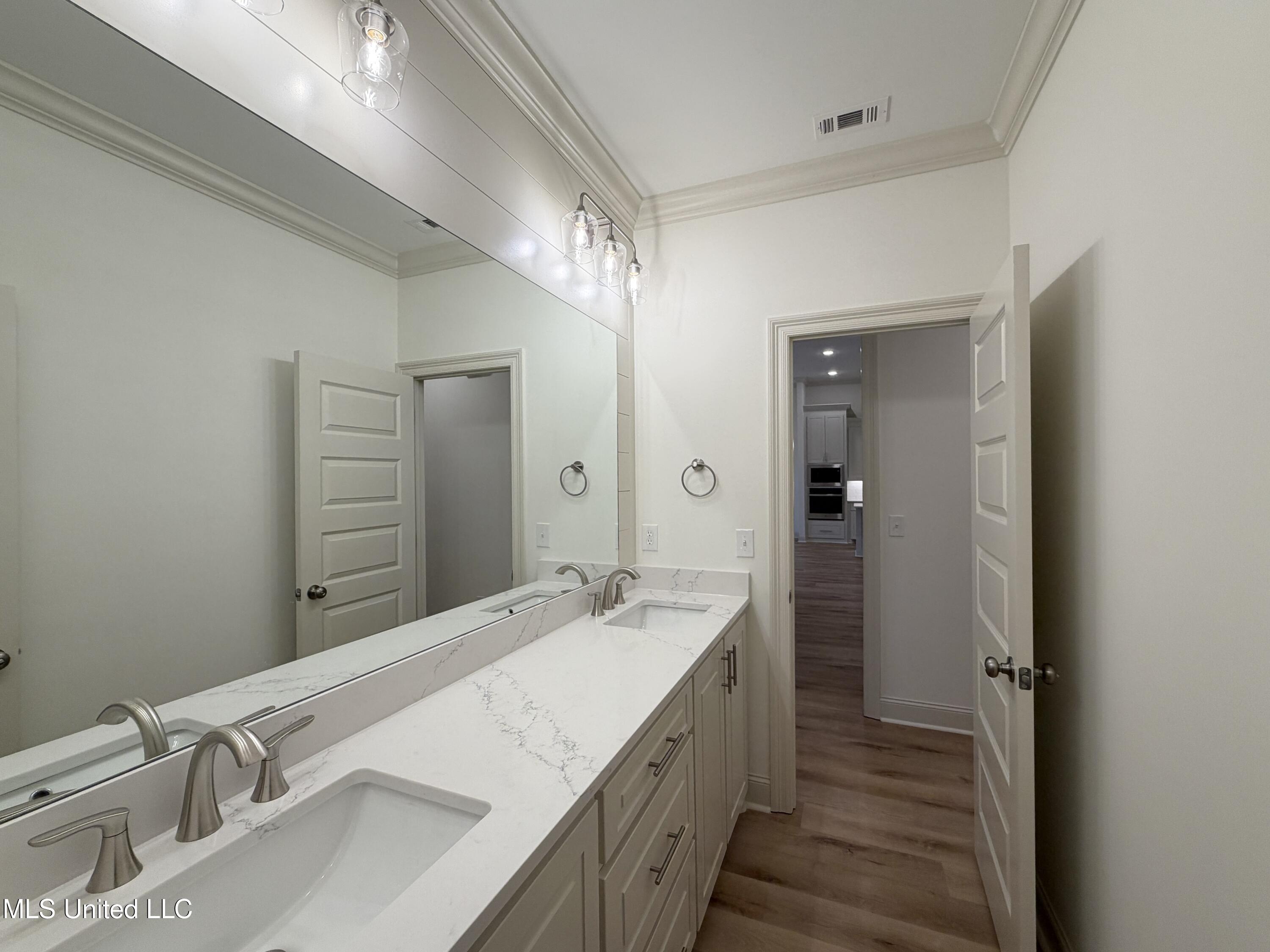 933 Mullican Road Florence, MS 39073 - Photo 30 of 34 IMG_3804(3)