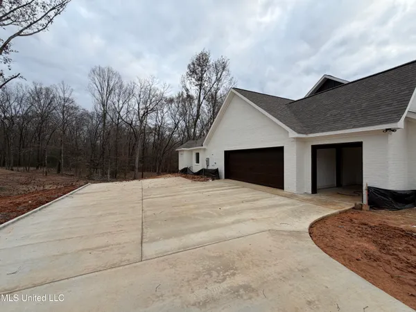 $449,800 | 933 Mullican Road, Florence, MS 39073