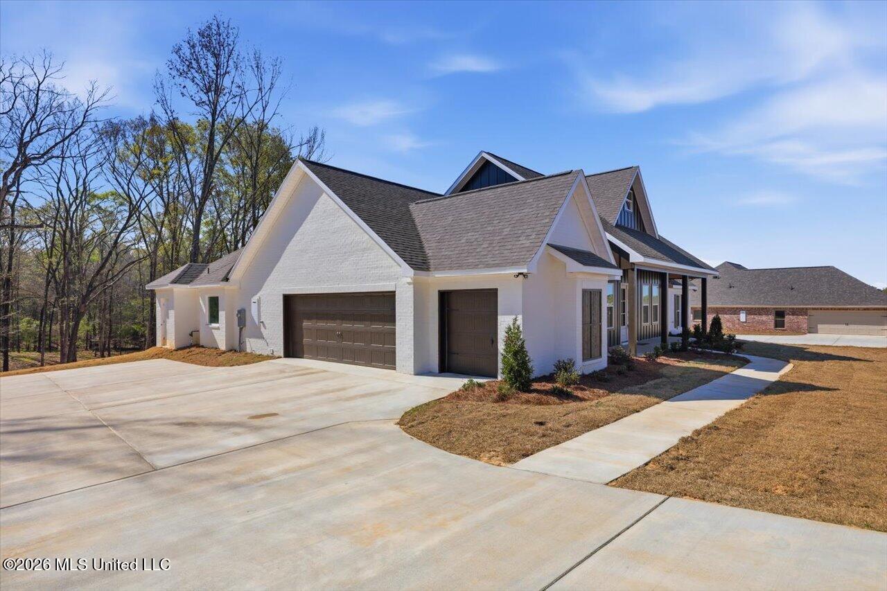 933 Mullican Road Florence, MS 39073 - Photo 5 of 67 05-933 Mullican Rd _ Home Tours MS