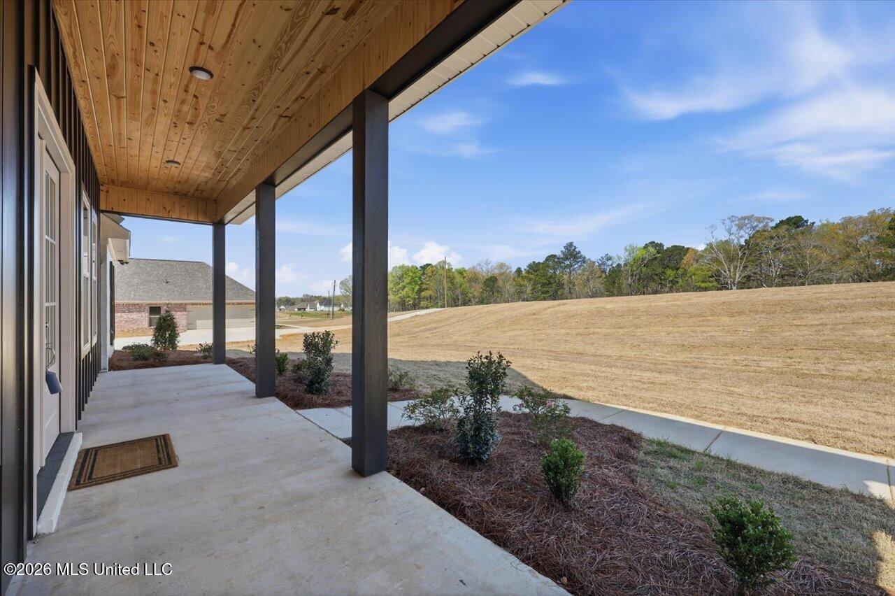 933 Mullican Road Florence, MS 39073 - Photo 6 of 67 06-933 Mullican Rd _ Home Tours MS