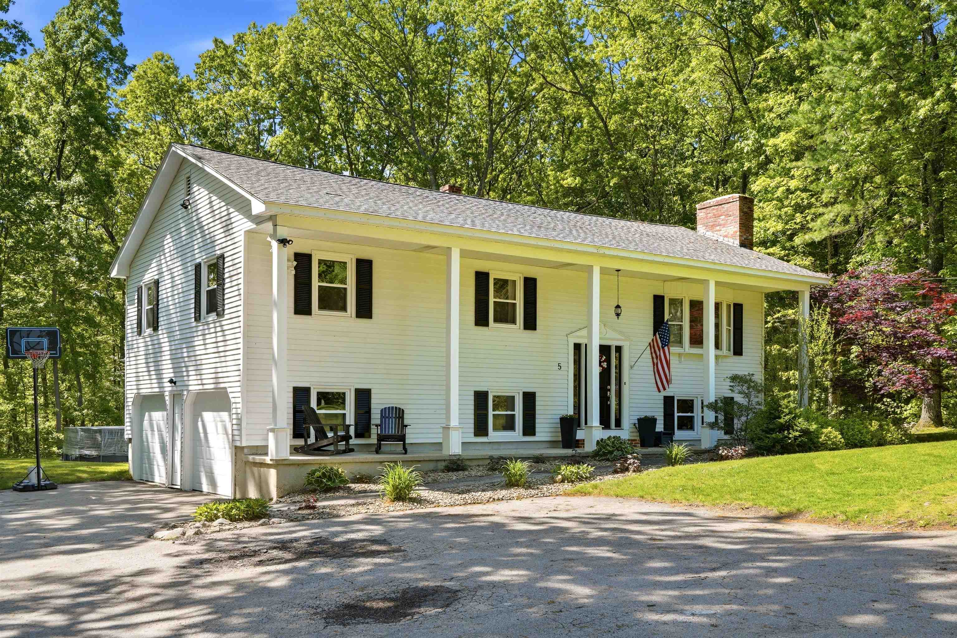5 Dattilo Road Derry, NH 03038 - Photo 2 of 39
