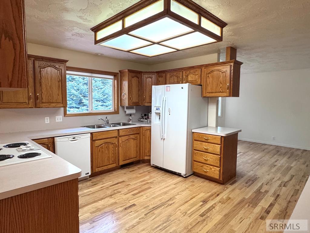 486 North 4154 East Rigby, ID 83442 - Photo 16 of 88 Kitchen