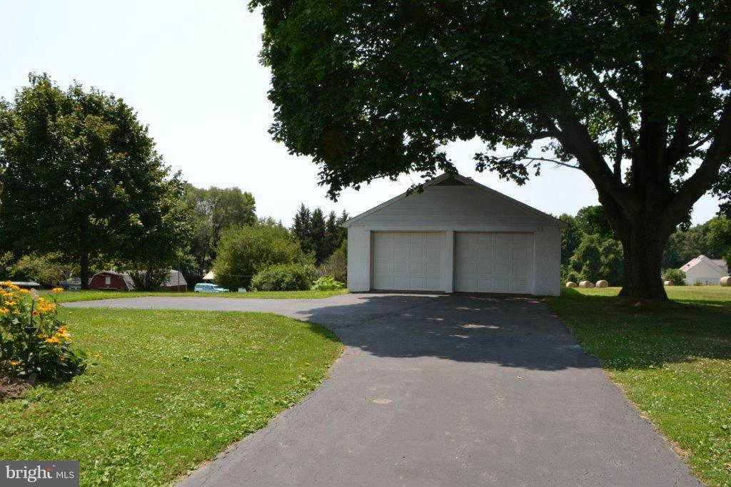 2843 Singerly Road Elkton, MD 21921 - Photo 28 of 30 Paved Driveway with lots of parking available