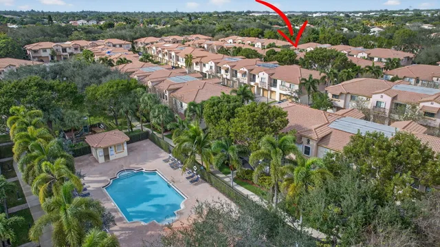 $494,995 | 4751 Grand Cypress Circle North, Pompano Beach, FL 33073