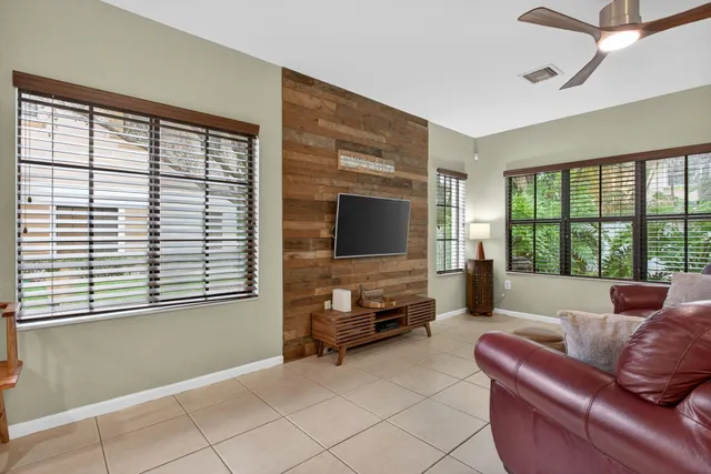 $494,995 | 4751 Grand Cypress Circle North, Pompano Beach, FL 33073