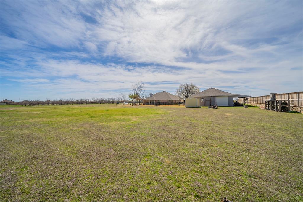 11621 Willow Springs Road Fort Worth, TX 76052 - Photo 25 of 35