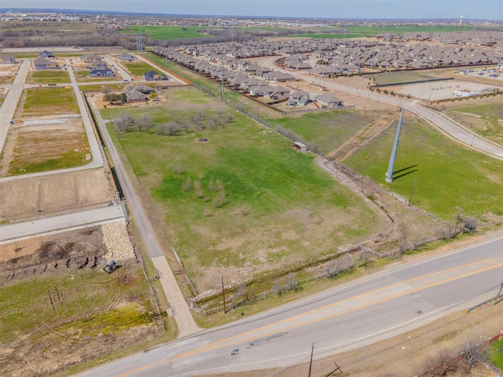11621 Willow Springs Road Fort Worth, TX 76052 - Photo 31 of 35 a view of a swimming pool