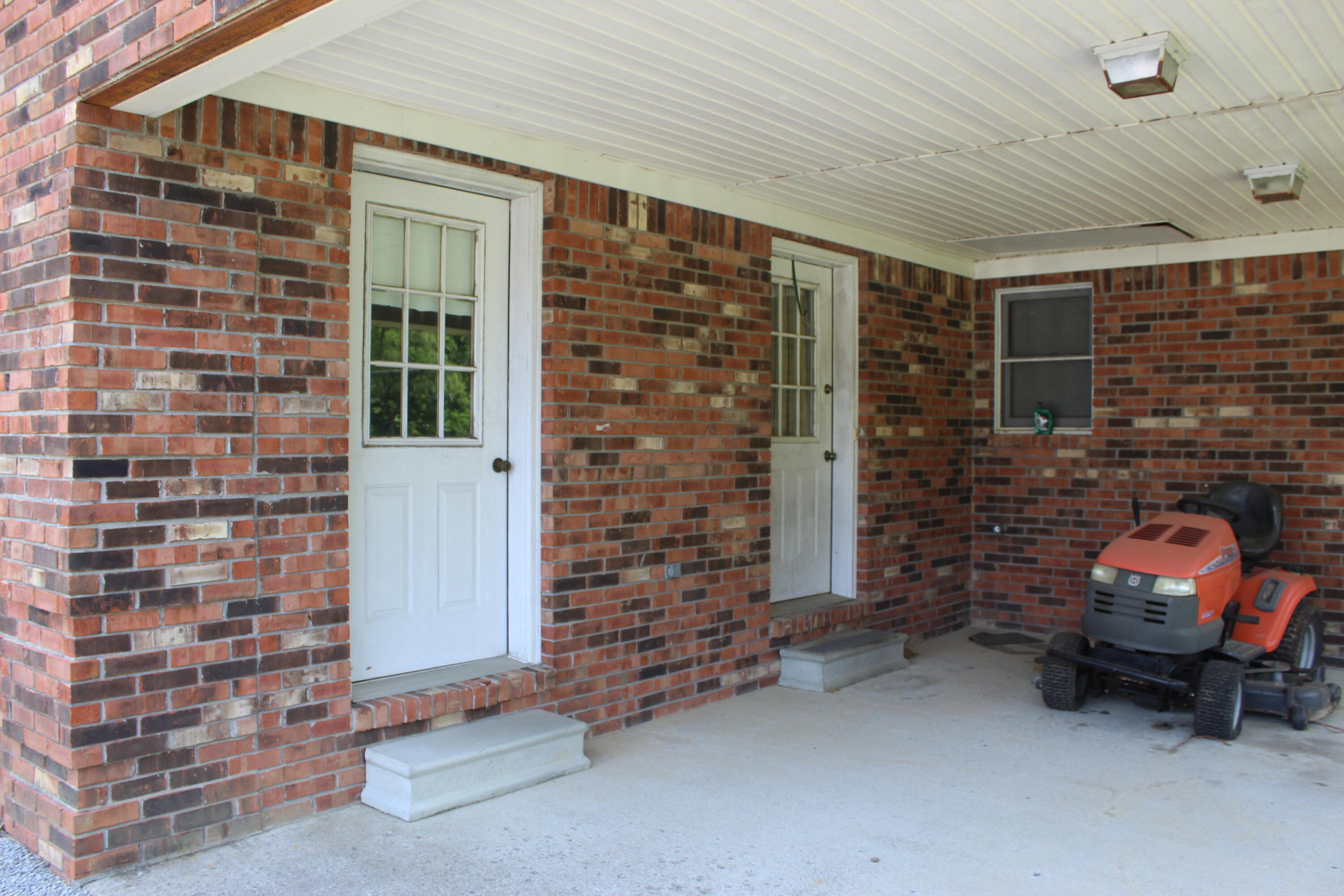 4060 Mitchellsburg Road Danville, KY 40422 - Photo 11 of 57 IMG_2761