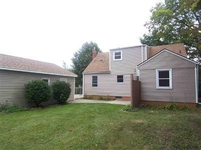 804 North Road Fenton, MI 48430 - Photo 3 of 12 20198893-2.JPG