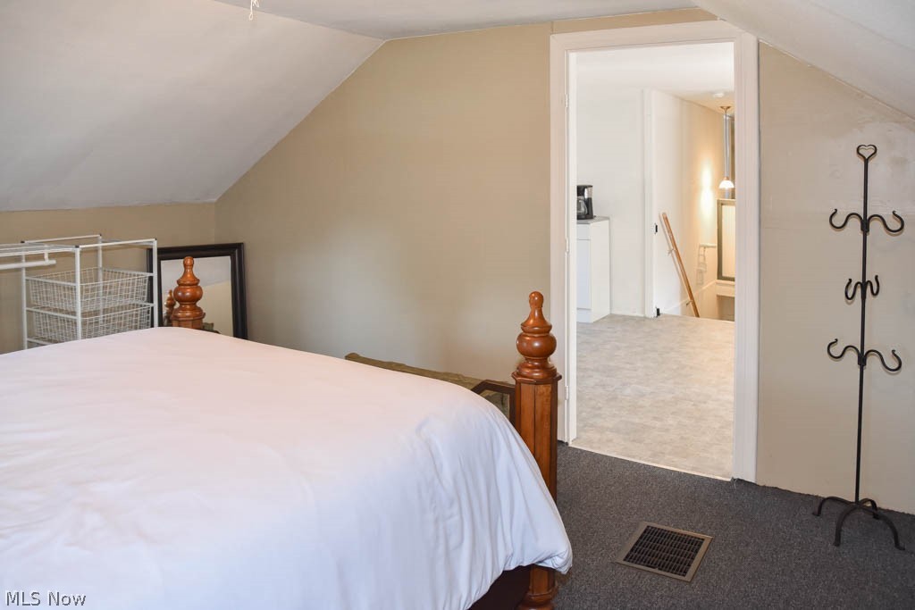 1629 Ferndale Road Northwest Canton, OH 44709 - Photo 19 of 35 Bedroom in the living suite.