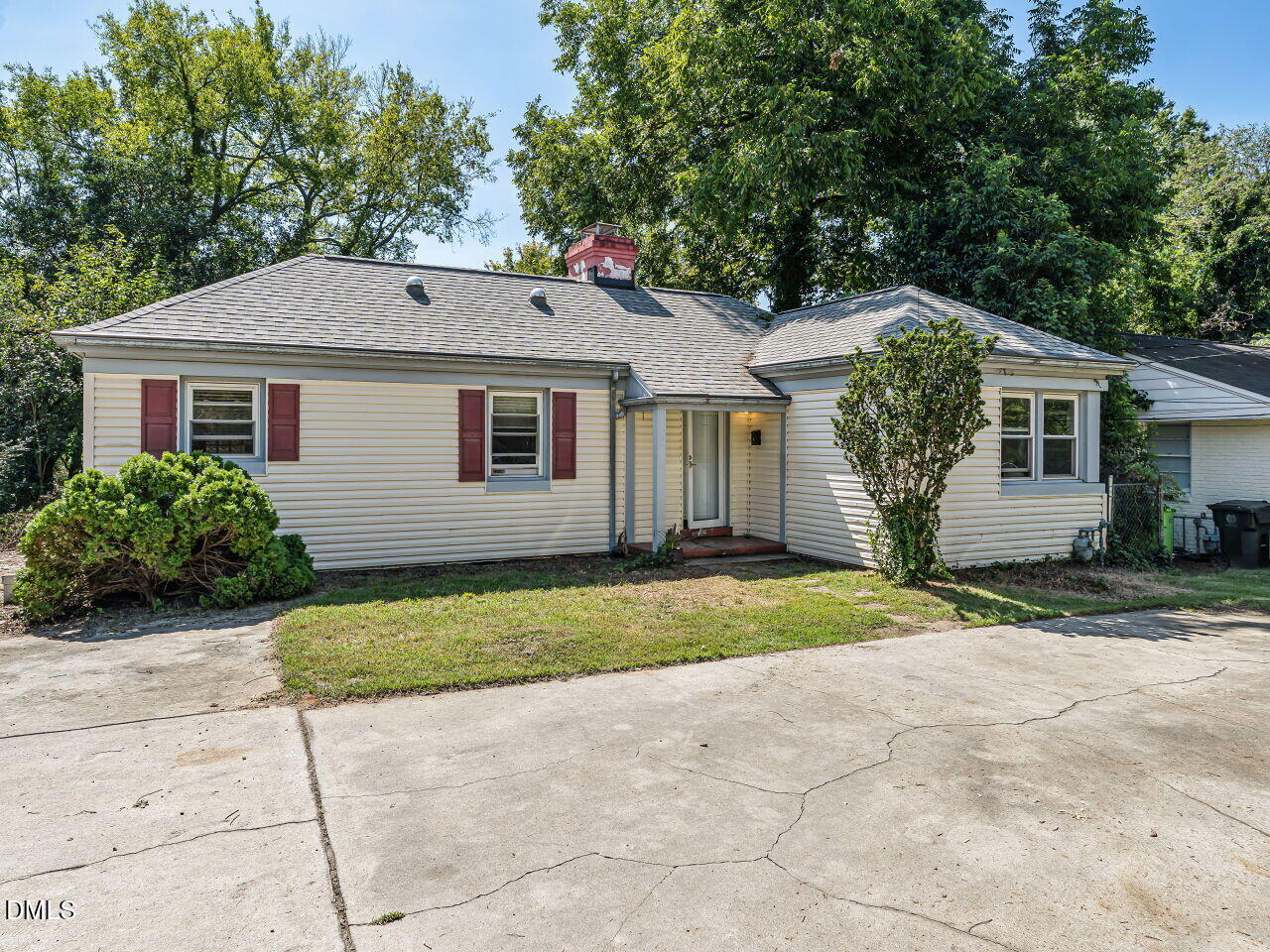 730 East Whitaker Mill Road Raleigh, NC 27608 - Photo 1 of 16 001-1280x960-main-exterior