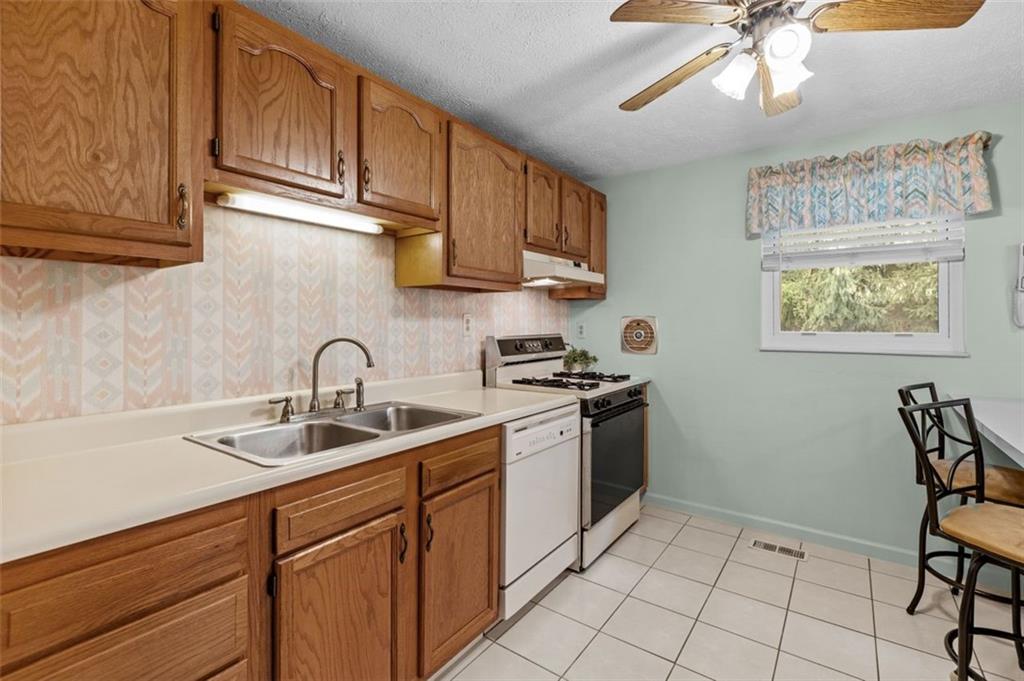 620 Deer Watch Road Bridgeville, PA 15017 - Photo 13 of 33 Gallery Image 13