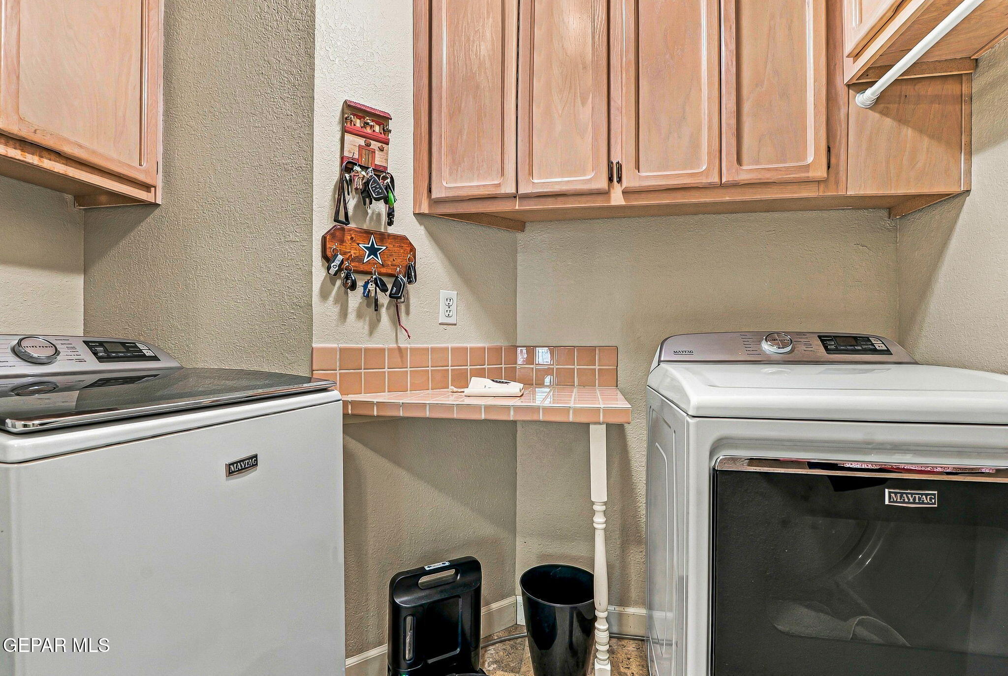 1158 Pine Ridge Way El Paso, TX 79912 - Photo 29 of 58 49-web-or-mls-IMG_3232