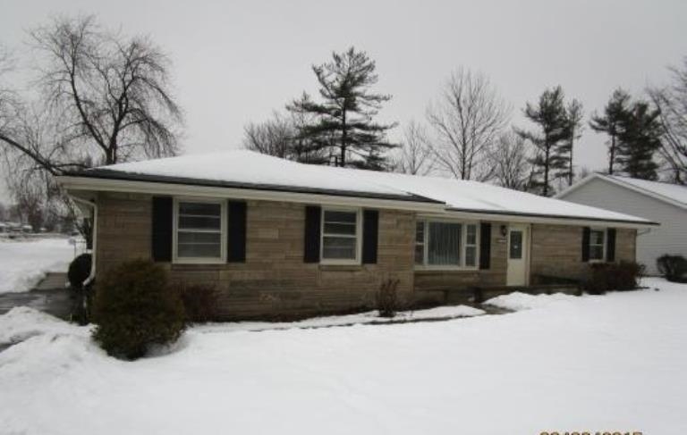 4816 West Petty Road Muncie, IN 47304 - Photo 1 of 9