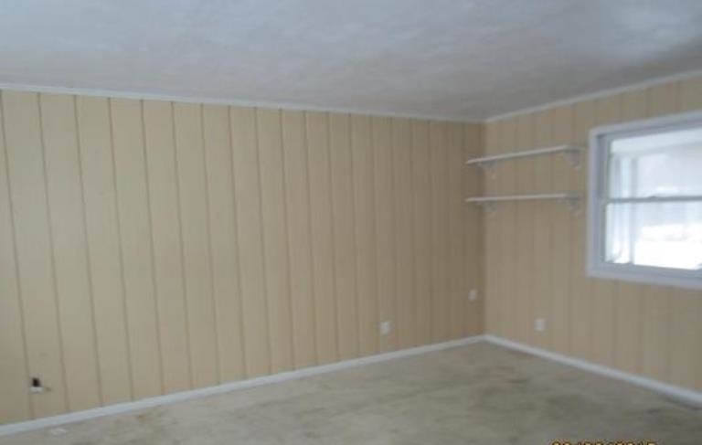 4816 West Petty Road Muncie, IN 47304 - Photo 2 of 9