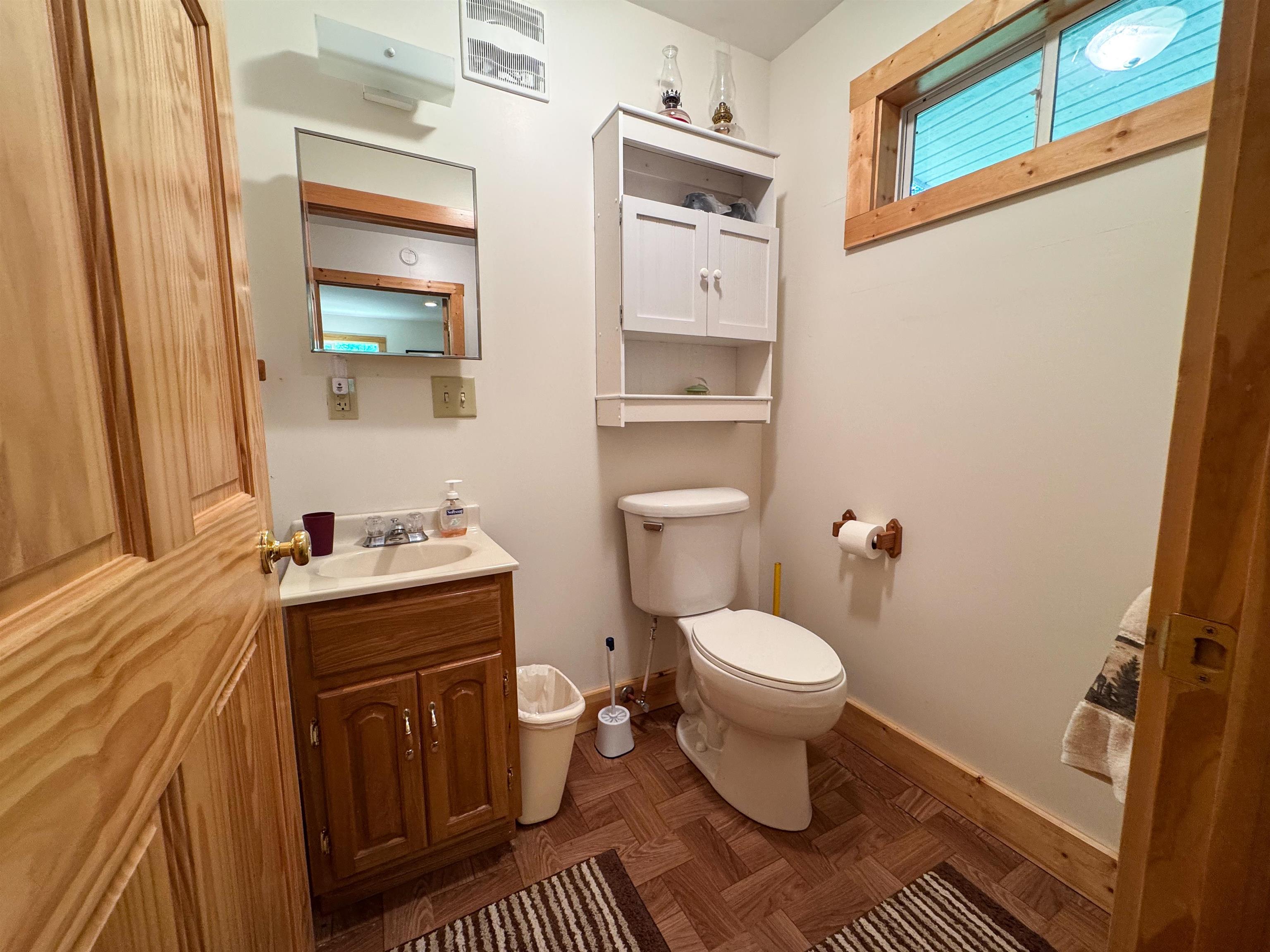 78210 Singer Road Washburn, WI 54891 - Photo 34 of 42 Guesthouse bathroom