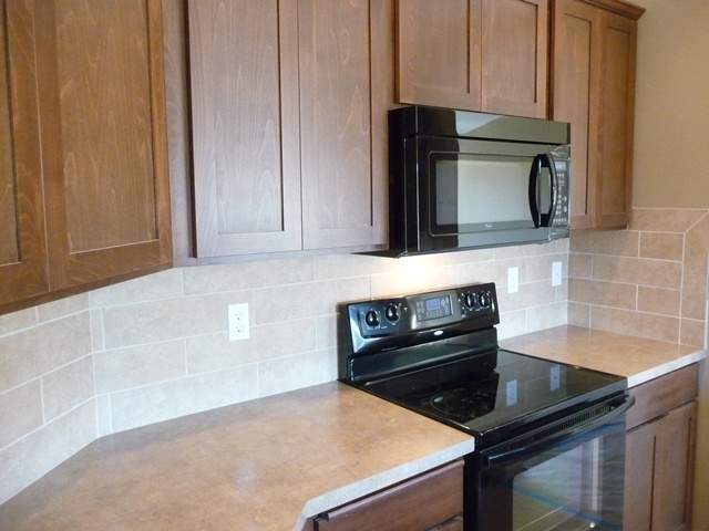15316 North Hunter's Pointe Road Mead, WA 99021 - Photo 3 of 9 Gallery Image 3
