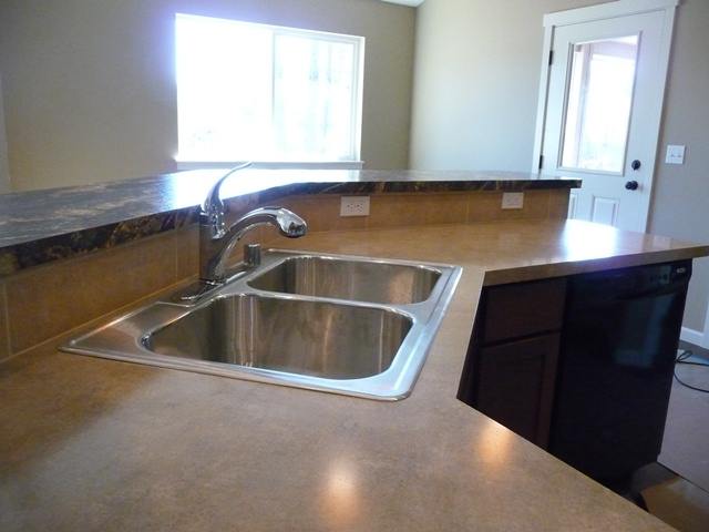 15316 North Hunter's Pointe Road Mead, WA 99021 - Photo 4 of 9 Gallery Image 4