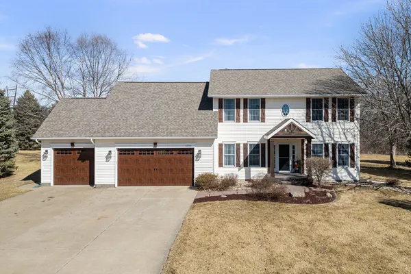 $530,000 | 12381 71st Avenue, Blue Grass, IA 52726