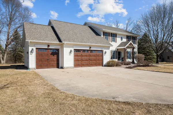 $530,000 | 12381 71st Avenue, Blue Grass, IA 52726