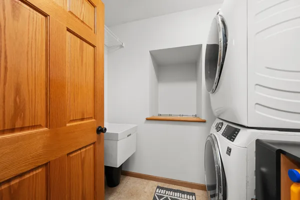 $530,000 | 12381 71st Avenue, Blue Grass, IA 52726