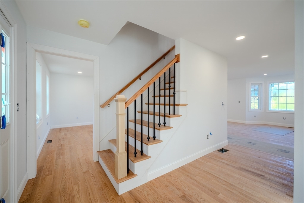 24 Townsend Road Shirley, MA 01464 - Photo 11 of 34