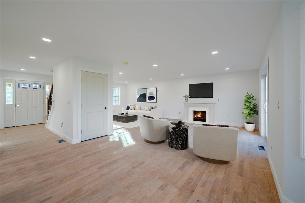 24 Townsend Road Shirley, MA 01464 - Photo 12 of 34