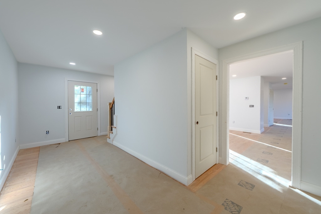 24 Townsend Road Shirley, MA 01464 - Photo 16 of 34