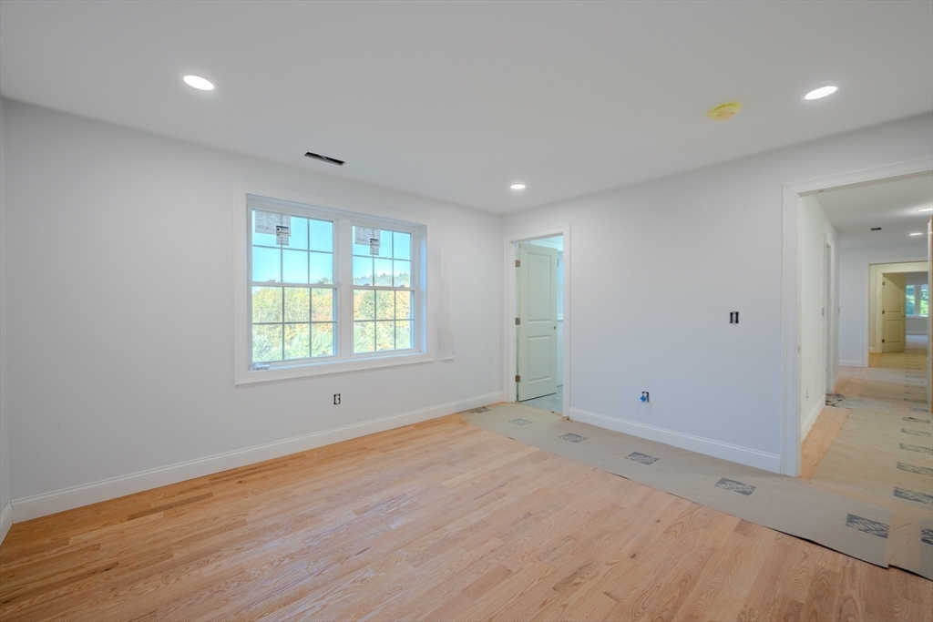 24 Townsend Road Shirley, MA 01464 - Photo 17 of 34