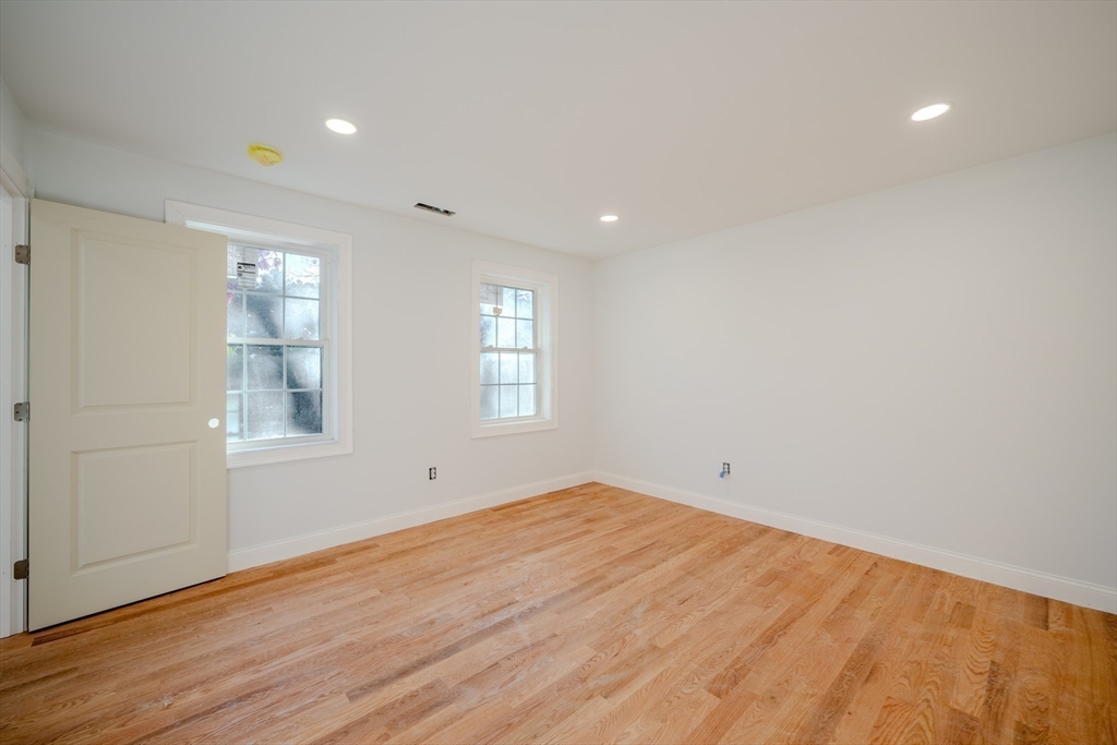 24 Townsend Road Shirley, MA 01464 - Photo 19 of 34