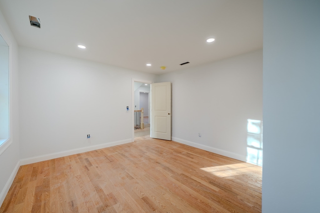 24 Townsend Road Shirley, MA 01464 - Photo 21 of 34