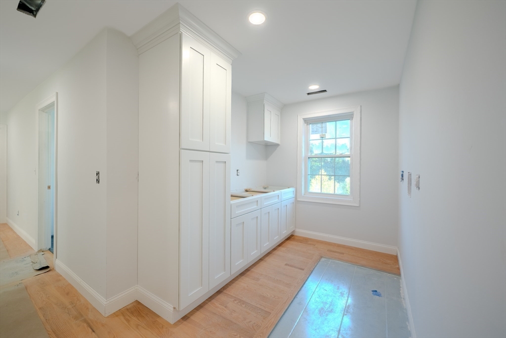 24 Townsend Road Shirley, MA 01464 - Photo 23 of 34