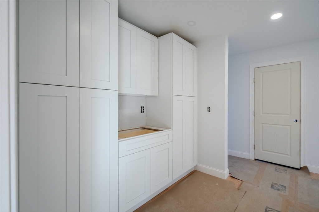 24 Townsend Road Shirley, MA 01464 - Photo 32 of 34