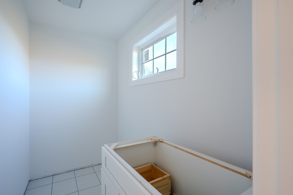 24 Townsend Road Shirley, MA 01464 - Photo 33 of 34