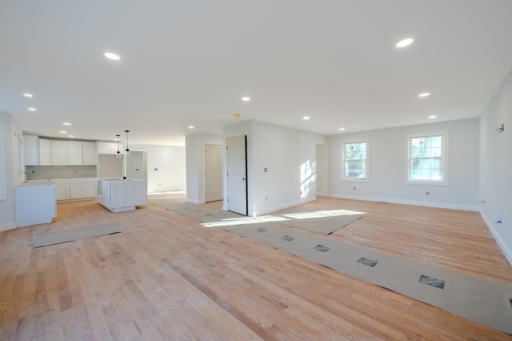 24 Townsend Road Shirley, MA 01464 - Photo 7 of 34