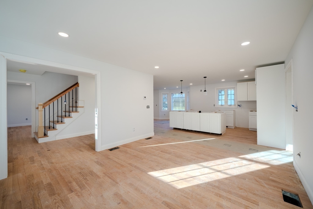 24 Townsend Road Shirley, MA 01464 - Photo 9 of 34