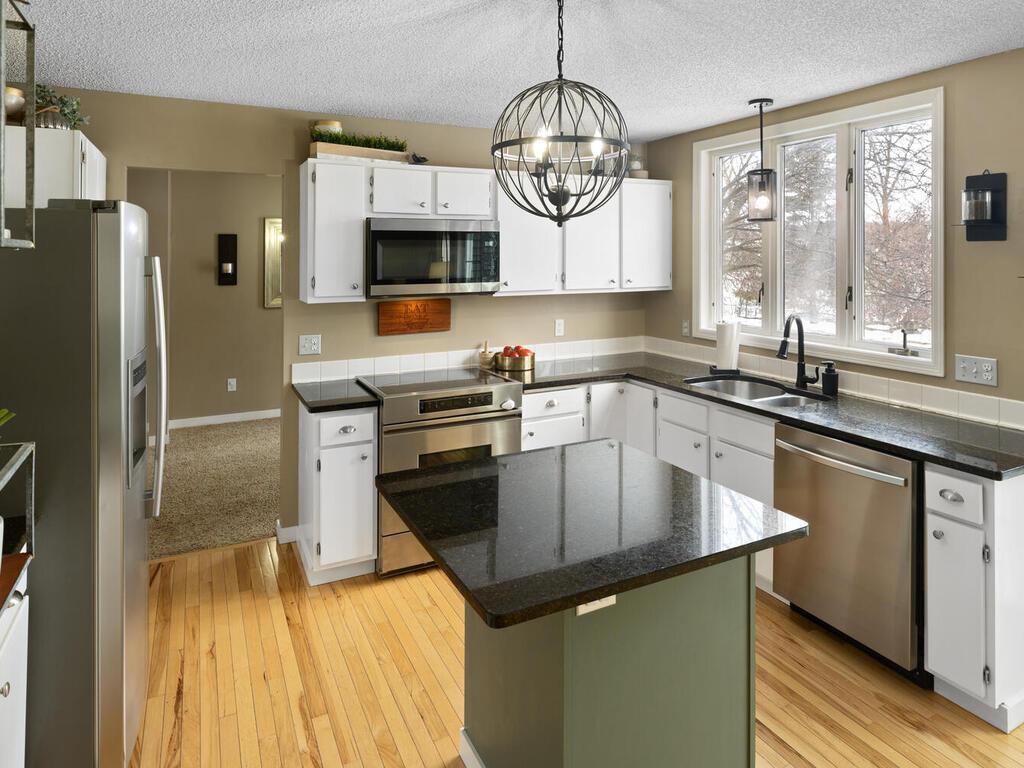 266 Cherry Hill Trail Medina, MN 55340 - Photo 12 of 55