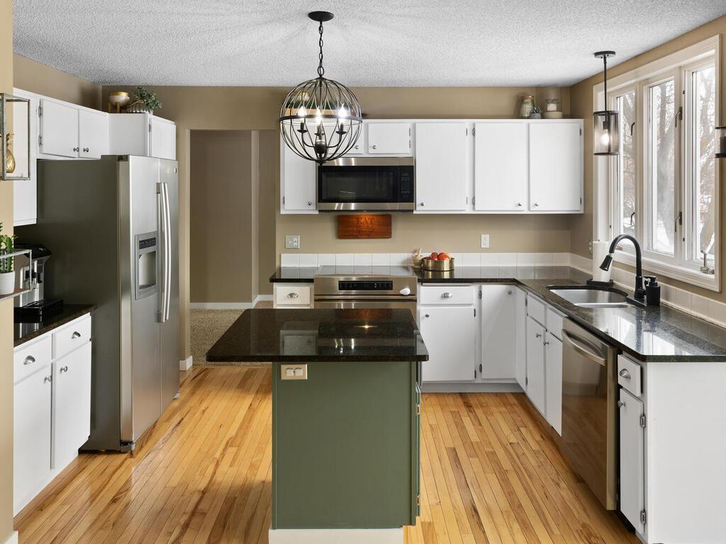 266 Cherry Hill Trail Medina, MN 55340 - Photo 13 of 55