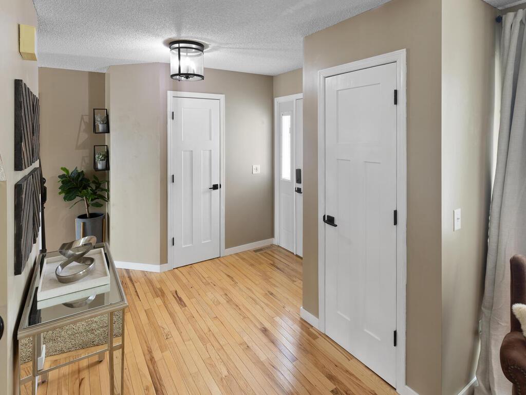 266 Cherry Hill Trail Medina, MN 55340 - Photo 6 of 55