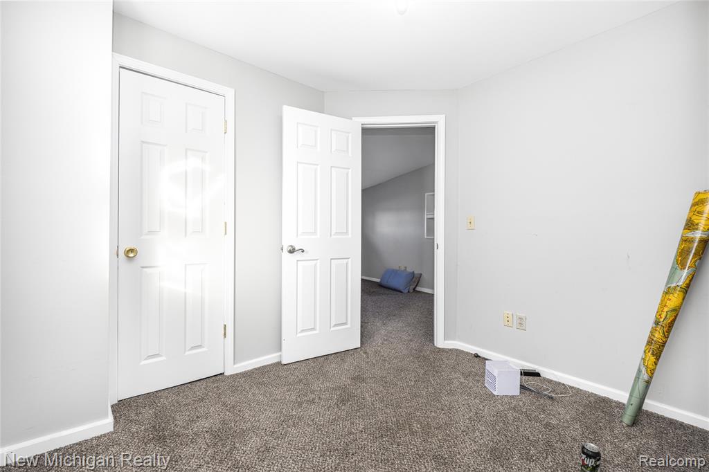 8665 Cooley Lake Road Commerce Township, MI 48382 - Photo 41 of 52