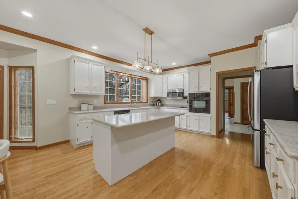 $619,999 | 55 Oak Creek Drive, Yorkville, IL 60560