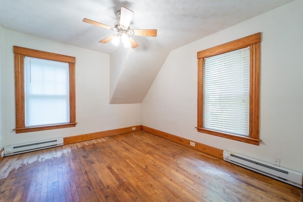 45 Goldthwaite Road Worcester, MA 01605 - Photo 17 of 27