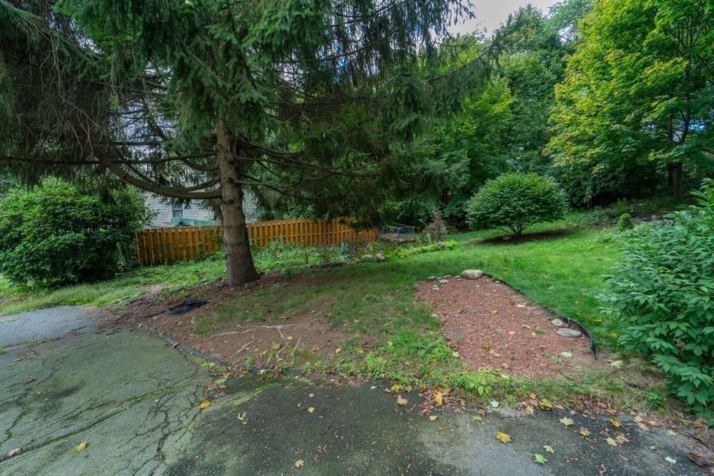 45 Goldthwaite Road Worcester, MA 01605 - Photo 26 of 27