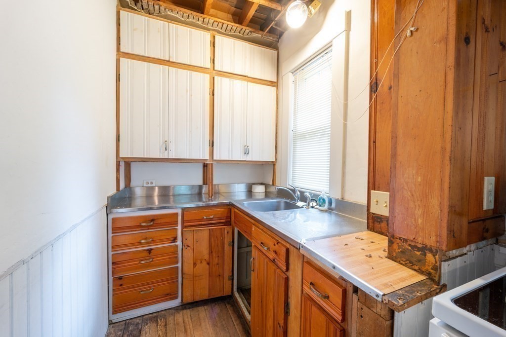 45 Goldthwaite Road Worcester, MA 01605 - Photo 9 of 27