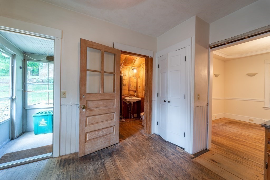 45 Goldthwaite Road Worcester, MA 01605 - Photo 10 of 27