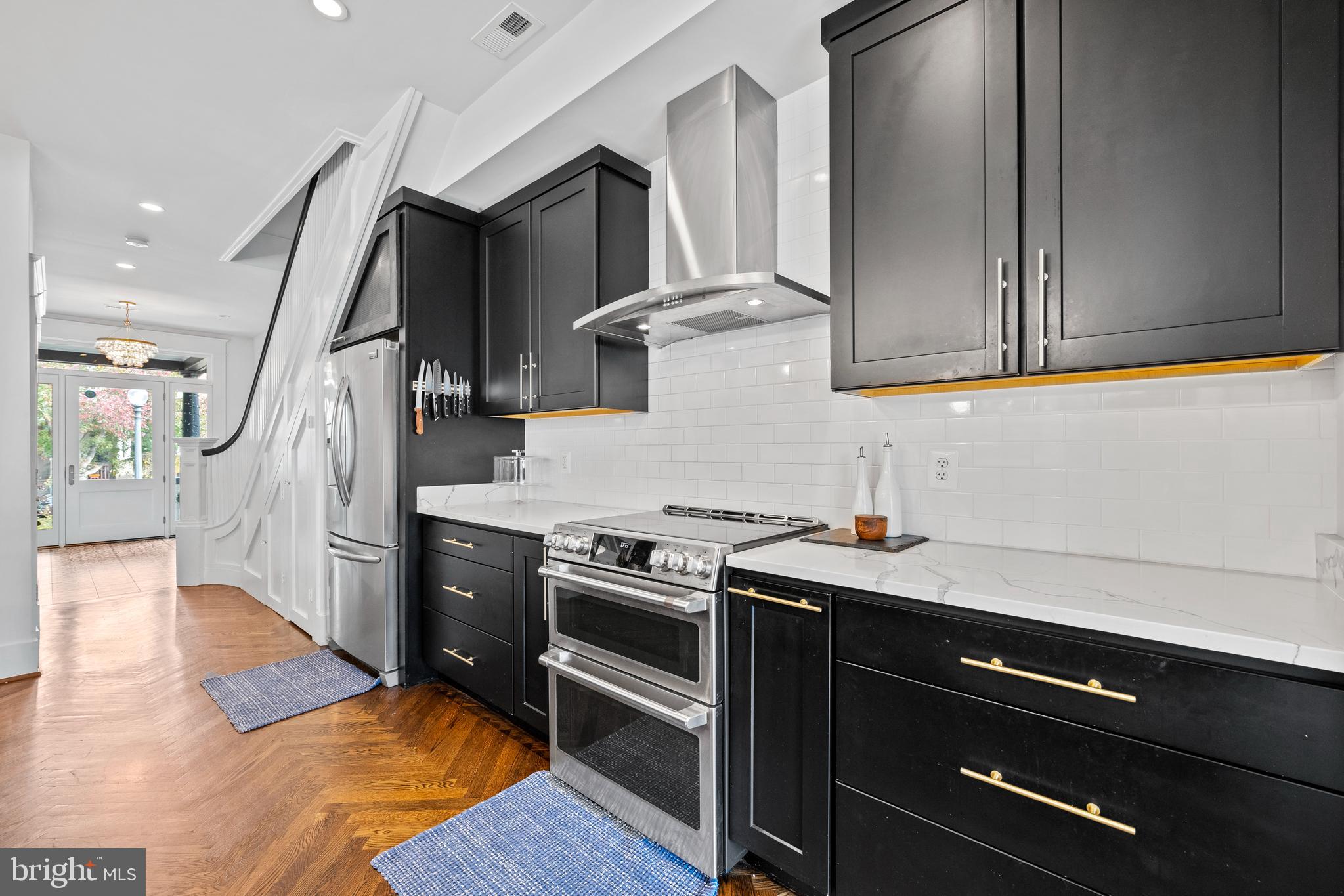 2626 Garfield Street Northwest Washington, DC 20008 - Photo 12 of 49