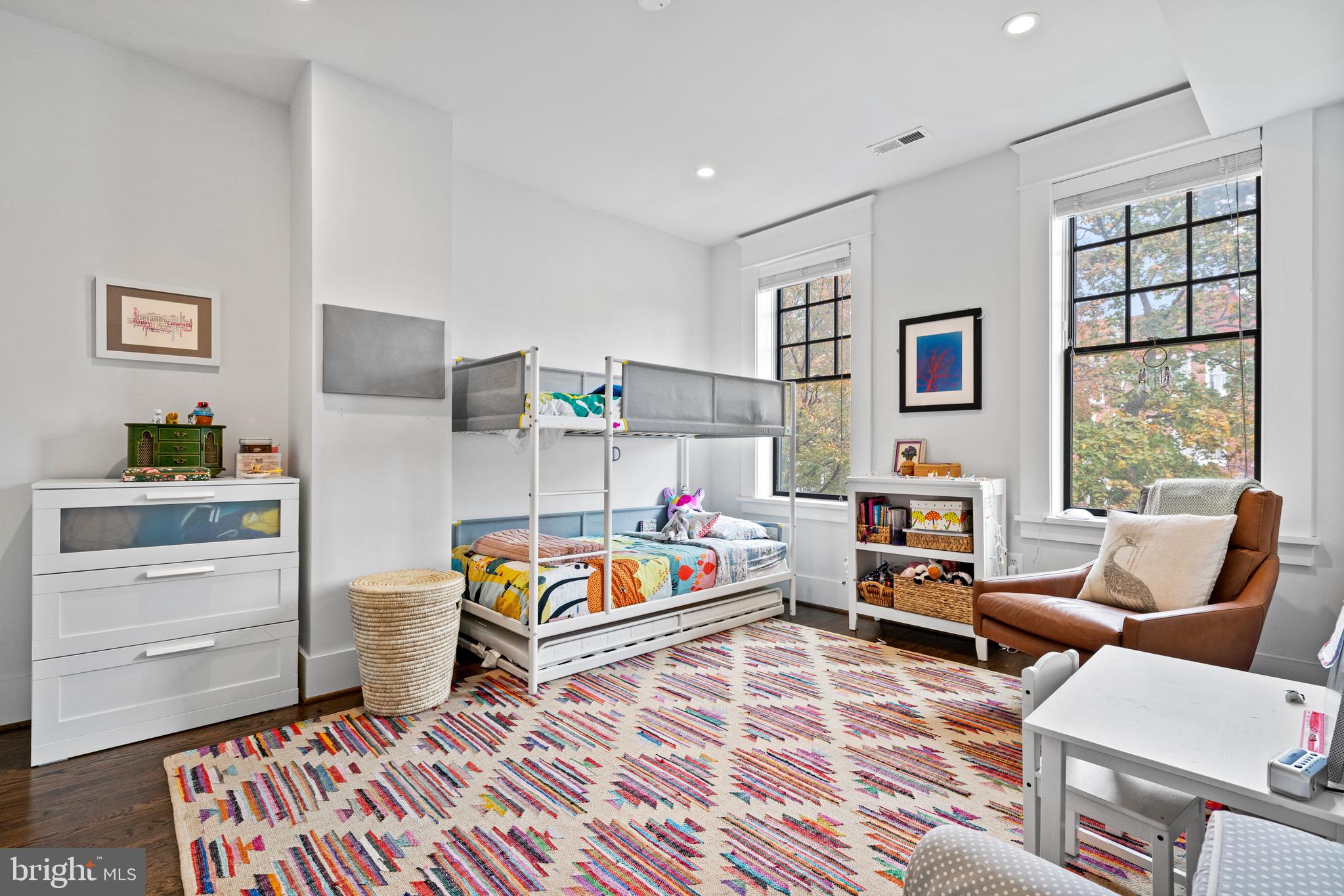 2626 Garfield Street Northwest Washington, DC 20008 - Photo 25 of 49